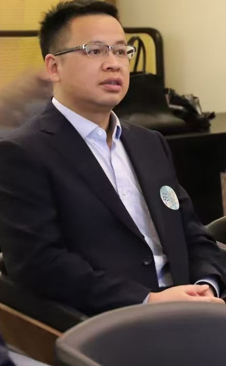 刘焕勇 · 联合创始人 · 执行董事 · 资深融资顾问